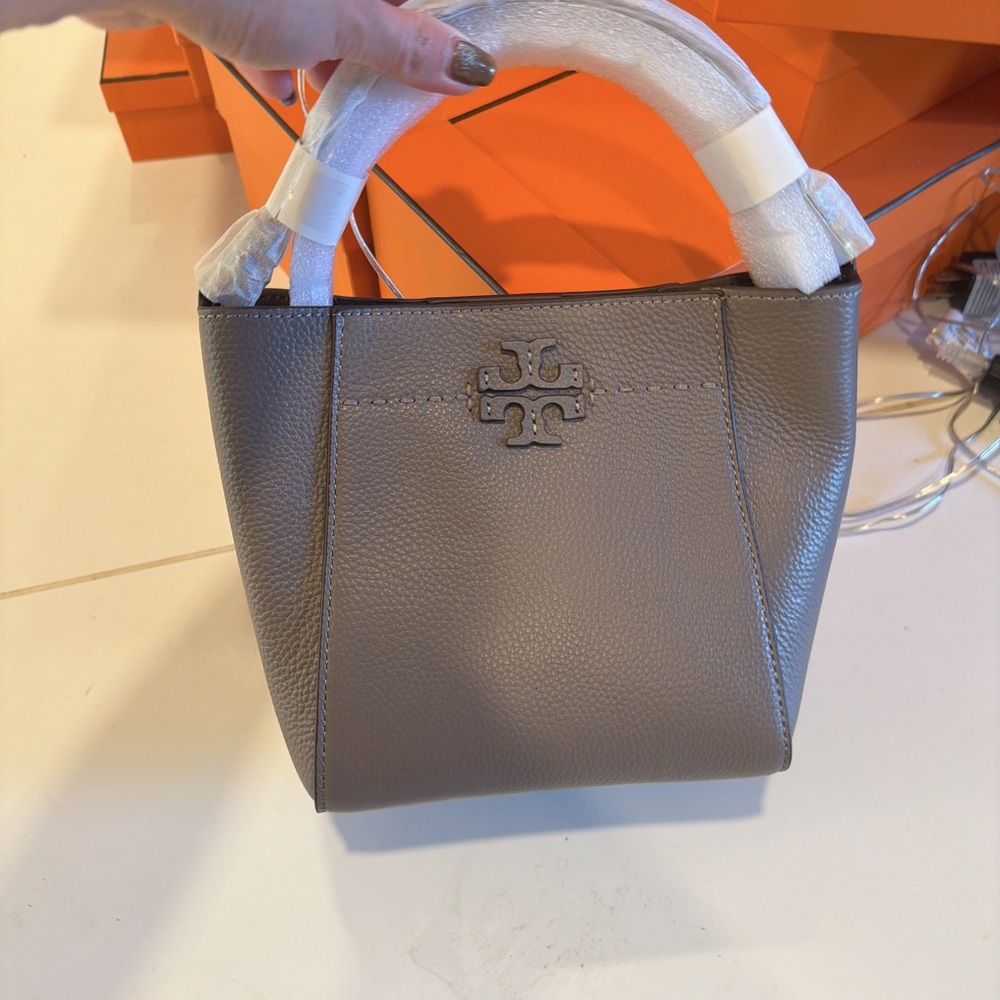 Tory Burch Gray Leather Shoulder Bag